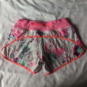 Lululemon Turbo Run short